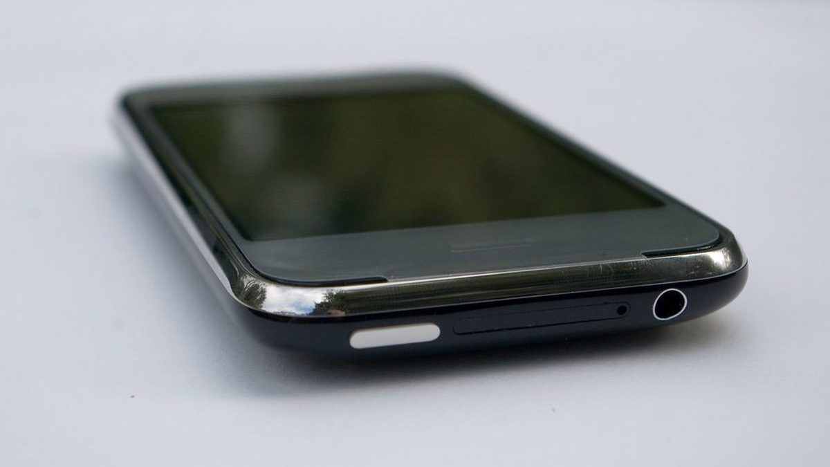Como saber se alguém está espionando seu celular: 5 sinais e o que fazer
